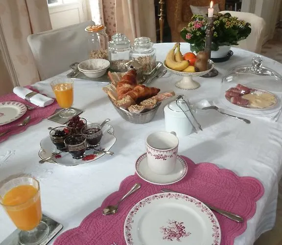 Clos De La Rose Bed & Breakfast Saint-Cyr-sur-Morin